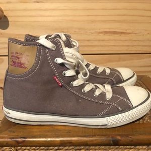 Gently used Levi’s shoes